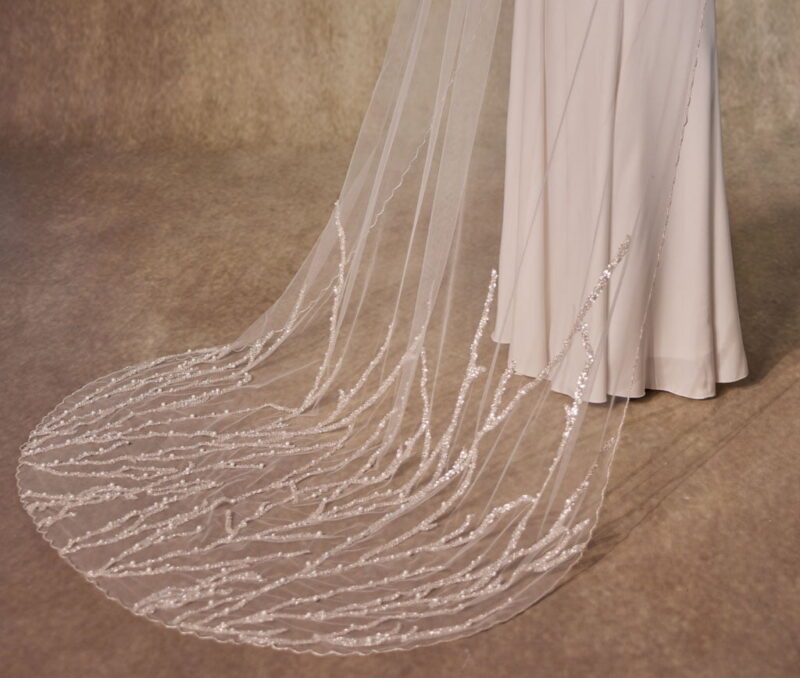 Wedding Veil - Elegant Vertical Lines with Sequins and Beads