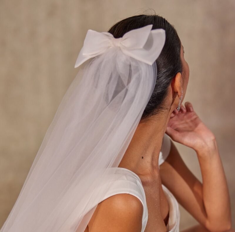 Elegant Bow Wedding Veil - Very Soft Silk Tulle- Romantic Bridal Accessory for Timeless Beauty