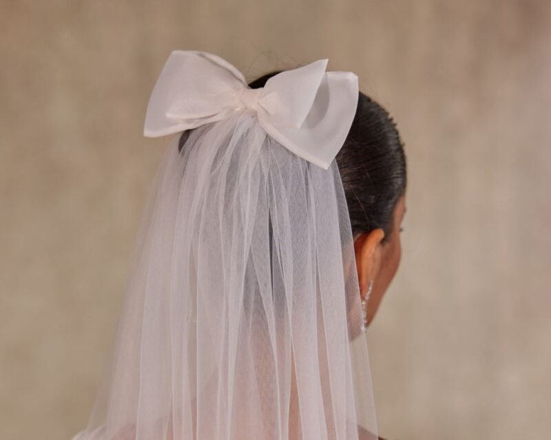 Elegant Bow Wedding Veil - Very Soft Silk Tulle- Romantic Bridal Accessory for Timeless Beauty