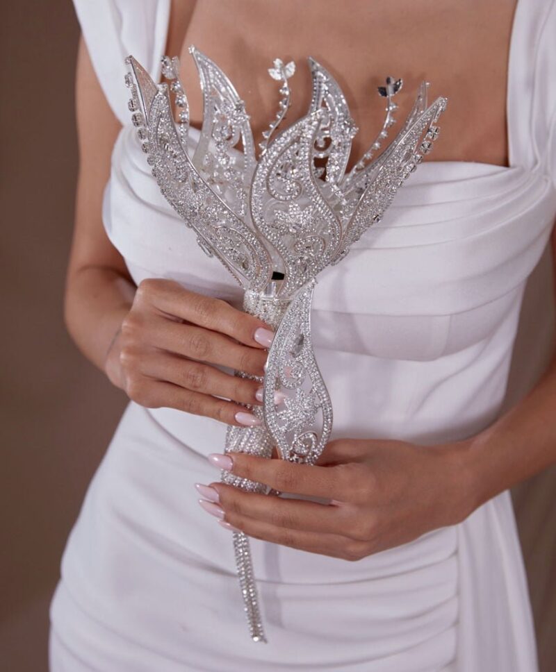 Bride Bouquet Holder, Silver Color, Luxury Wedding Accessories