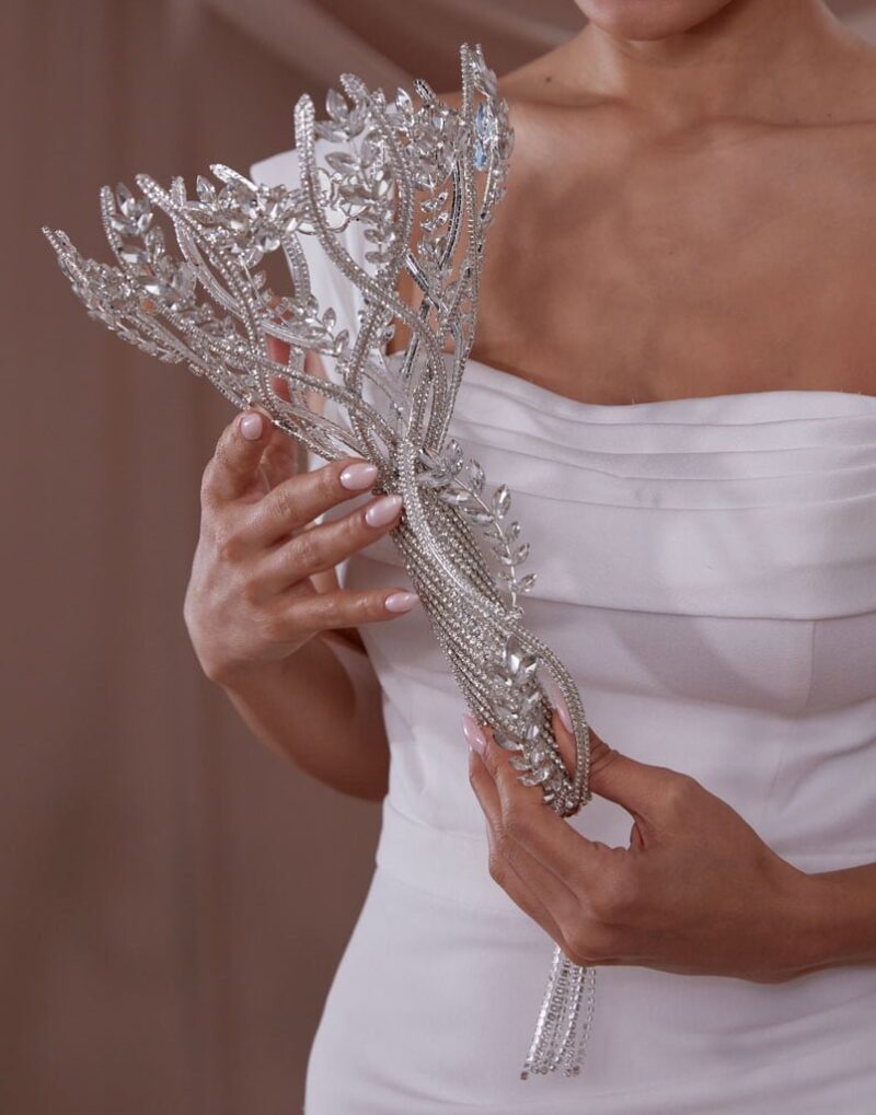 Bride Bouquet Holder, Silver Color, Luxury Wedding Accessories