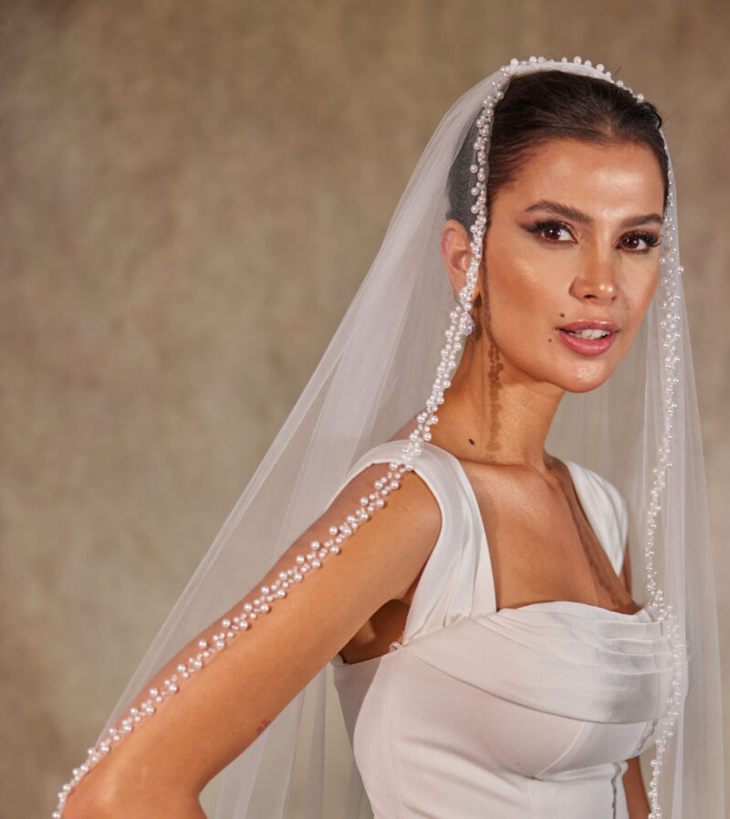 Elegant Handcrafted Wedding Veil with Pearl and Beads